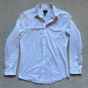 Men’s slim fit button down shirt